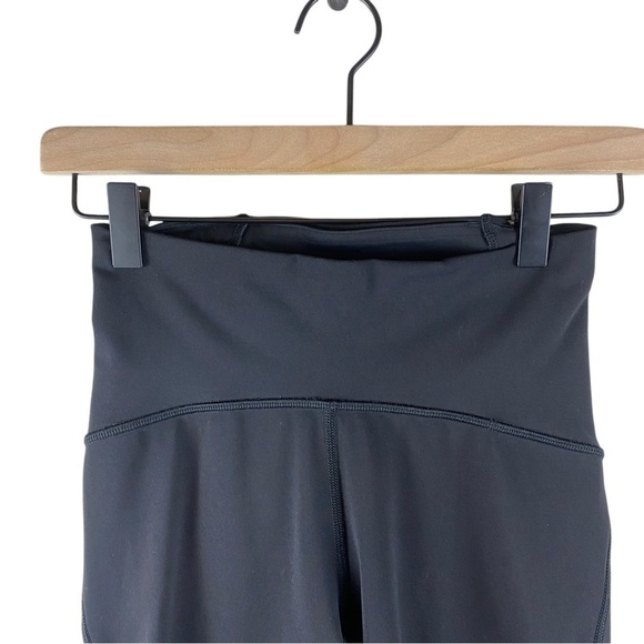 Lululemon Train Times Crop 17” Black Size 4 - Picture 4 of 11